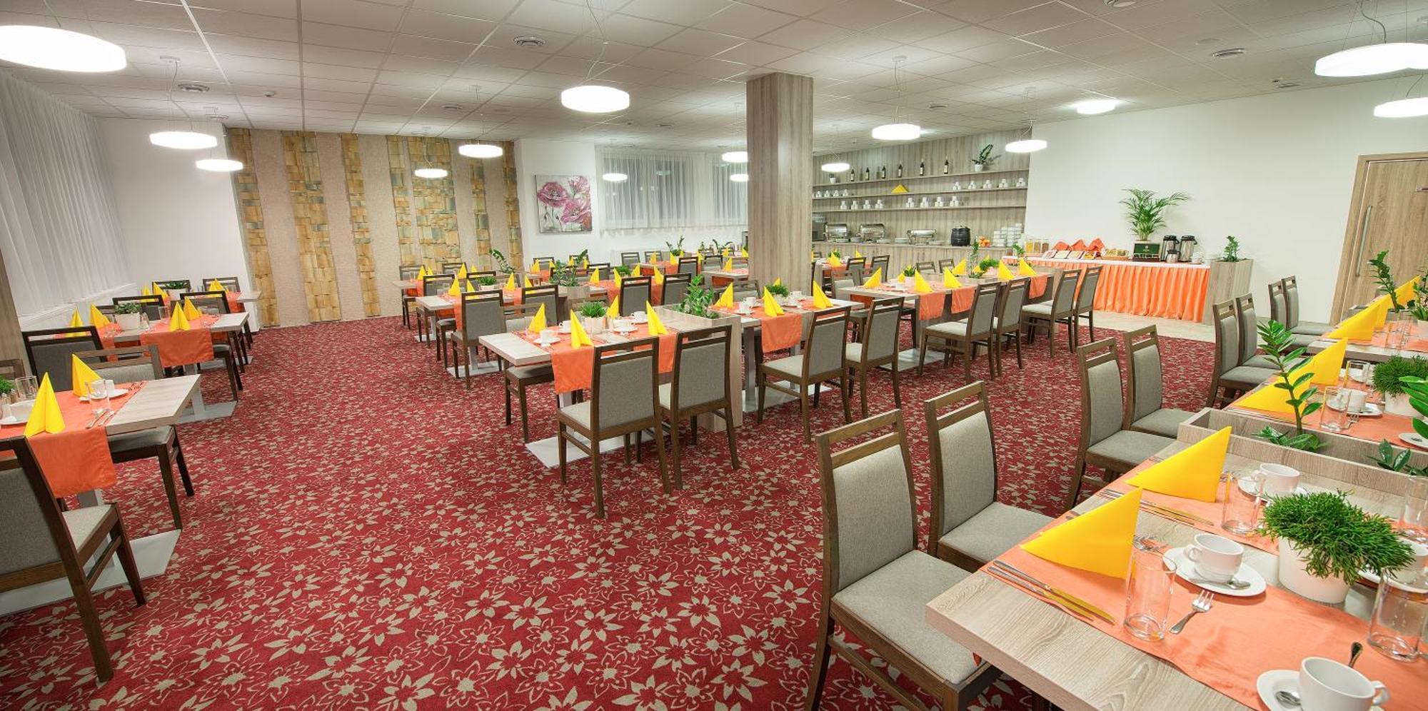 Hotel Kraskov Active Resort Tremosnice Экстерьер фото