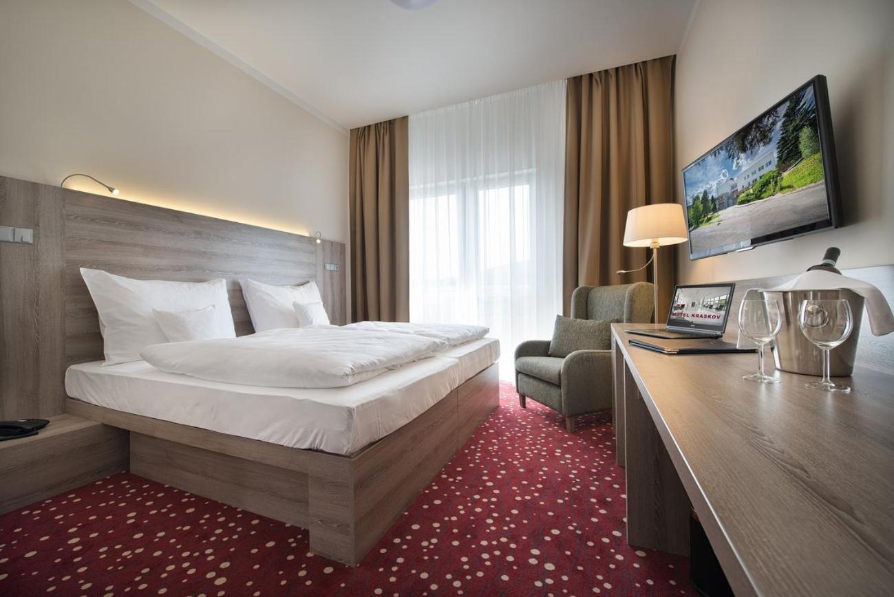 Hotel Kraskov Active Resort Tremosnice Экстерьер фото